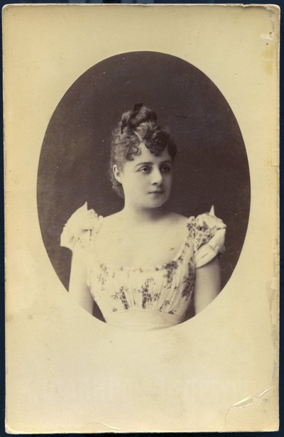 San Petersburgo: Retrato de estudio de una joven, Mademoiselle Derigny de Unbekannter Künstler