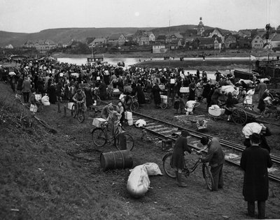 Segunda Guerra Mundial (1939-1945): Werthein (Alemania) alrededor del 29 de marzo de Unbekannt