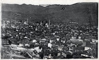 Serbia, Monastir: vista general de la ciudad, Monastir ahora se llama Bitola y está ubicada en Macedonia de William M. Timlin