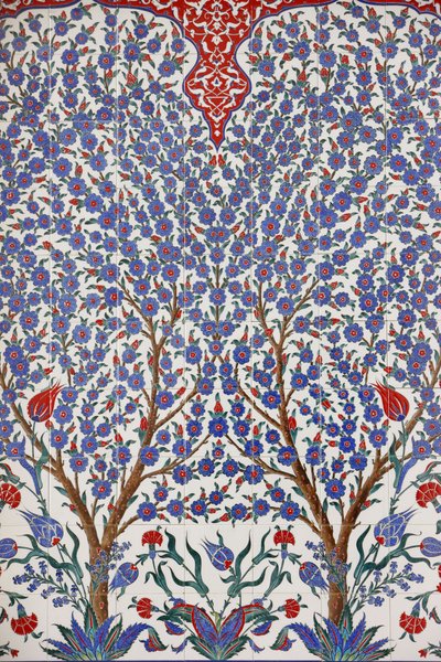 Gran Mezquita Sheikh Zayed: Uno de los 80 paneles de Iznik - azulejos cerámicos altamente decorados populares en el siglo XVI - que destacan en los edificios imperiales y religiosos de Estambul, Abu Dhabi, Emiratos Árabes Unidos de Unbekannt