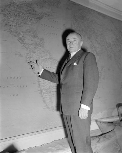 El político Paul Renaud en París - 1949 de Unbekannt