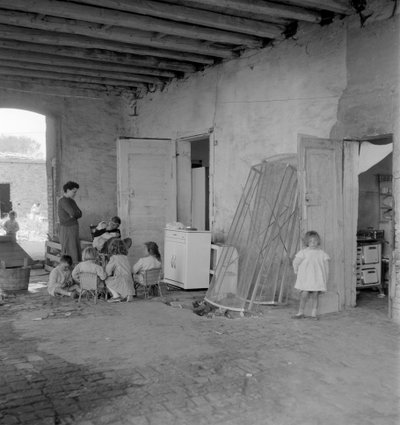 La Sacca San Biagio en Giudecca (Venecia): isla de la laguna donde se acumulan los vertederos de Venecia, habitantes. 1965 de Unbekannt