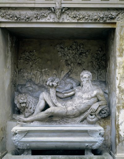 El Ninfeo, detalle de una estatua de un dios del río dentro de un nicho sosteniendo una cornucopia de Unbekannt