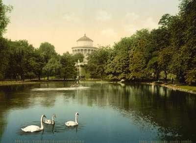 El jardín Saxe, Varsovia, Rusia (es decir, Varsovia, Polonia), c.1890-c.1900 de Unbekannter Künstler