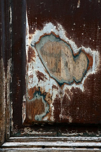 Marcas del tiempo. Arte abstracto que muestra formas como testigo del paso del tiempo. Huellas en madera. Fotografía de Michel Lunardelli. de Unbekannt