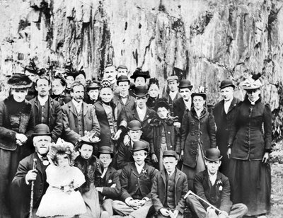 Reino Unido: Un grupo de personas en una excursión. c1910 de Unbekannt