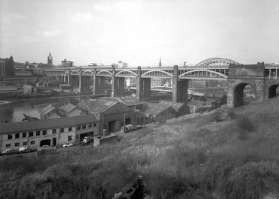 Vista del Puente de Alto Nivel desde Gateshead, Puente de Alto Nivel, Reino Unido, abril de 1969 de Unbekannt