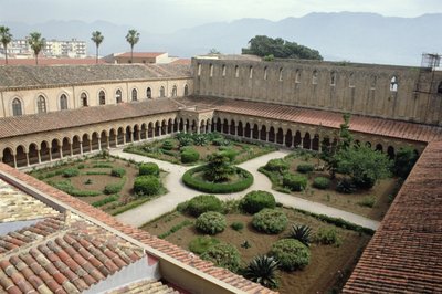 Vista de los claustros de Unbekannt