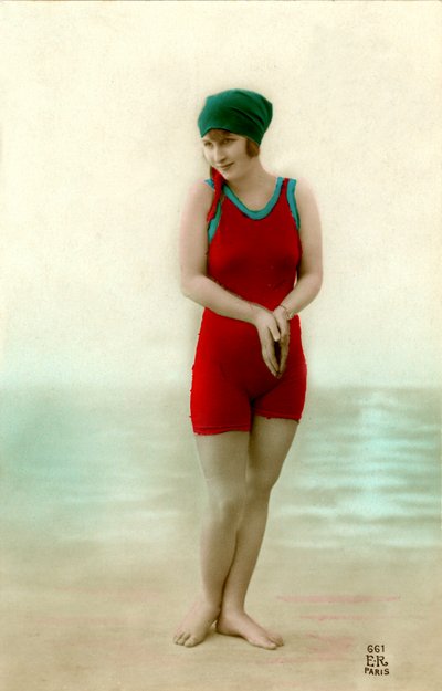 Mujer en traje de baño, c. principios de 1900 (postal) de Alec Hunter