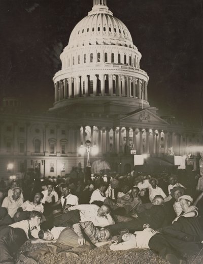 El Ejército de Bonos del Oeste asedia el Capitolio y pasa la noche en el césped de la plaza de Underwood and Underwood