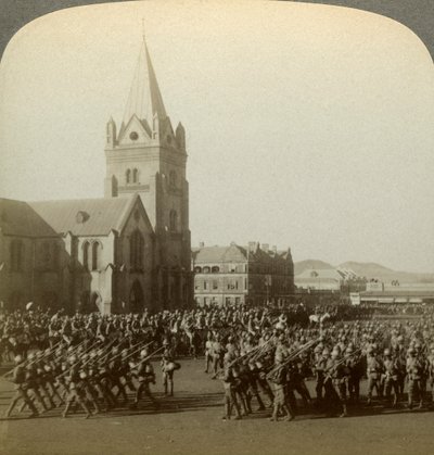 Soldados británicos revisados por Lord Roberts, Plaza Pública, Pretoria, Sudáfrica, Guerra de los Bóers, 1900 de Underwood and Underwood