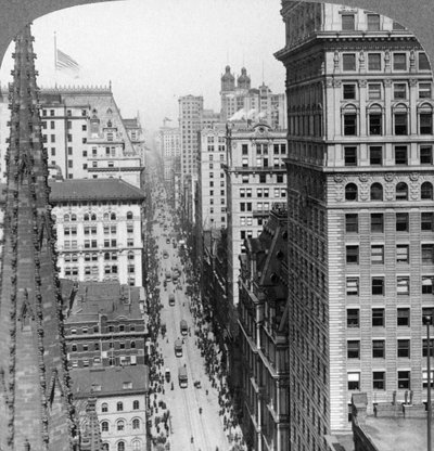 Desde el edificio Empire pasando por la Iglesia de la Trinidad hacia Broadway, 1902 de Underwood and Underwood