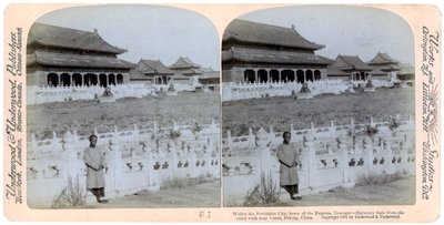 Hogar de la Emperatriz Viuda, Pekín, China, 1901 de Underwood and Underwood