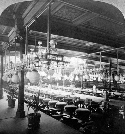 Interior del transatlántico Alaska de Underwood and Underwood