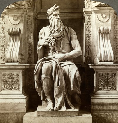 Estatua de Moisés de Miguel Ángel, Iglesia de San Pietro in Vincoli, Roma, Italia de Underwood and Underwood