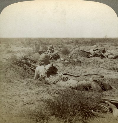 En la línea de combate con los mejores de la Reina, Río Modder, Sudáfrica, Guerra de los Bóeres, 1899-1902 de Underwood and Underwood