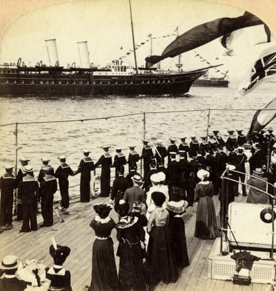 Yate real pasando el acorazado HMS Nile, Revisión de la Coronación, Spithead, Hampshire, 1902 de Underwood and Underwood
