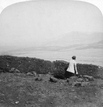 Spion Kop, desde una trinchera bóer en Krantz Kloot, Sudáfrica, 1901 de Underwood and Underwood