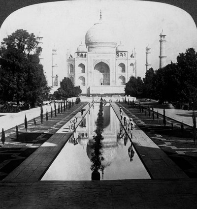 Taj Mahal, Agra, Uttar Pradesh, India de Underwood and Underwood