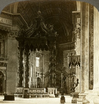 El gran altar con su baldaquino, Basílica de San Pedro, Roma, Italia de Underwood and Underwood