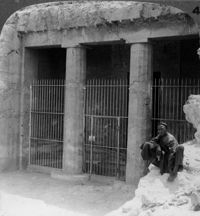 La tumba de un señor feudal en Beni Hasan, construida alrededor de 1900 a.C., Egipto, 1905 de Underwood and Underwood