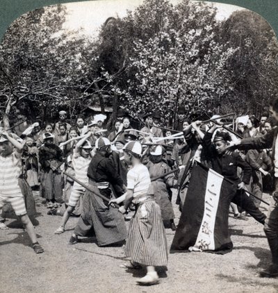 El espíritu belicoso de la juventud japonesa, Tokio, Japón, 1896 de Underwood and Underwood