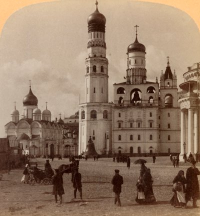 Torre de Iván el Grande y Catedral del Arcángel Miguel, Kremlin, Moscú, Rusia, 1898 de Underwood and Underwood