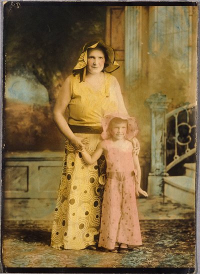 Madre e hija de Unidentified