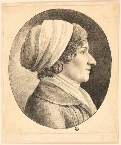 Busto de perfil de mujer con gorra de Unknown