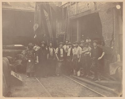 Sin título [Ironworkers en West Point Foundry, Cold Spring, Nueva York] de Unknown