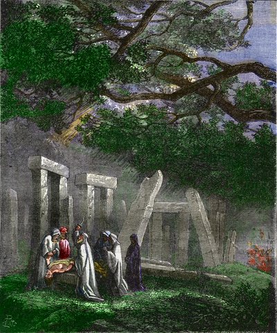 Druidas practicando un sacrificio humano en Stonehenge detenidos por soldados romanos - Sacrificio humano por los druidas en Stonehenge detenidos por los soldados romanos durante el ritual - Grabado coloreado del siglo XIX de Unknown artist