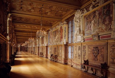 Galería Francisco I en el castillo de Fontainebleau: carpintería y pinturas murales realizadas en el siglo XVI de Unknown artist