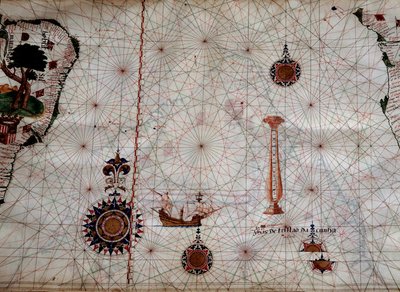 Geografía: detalle de un mapa de navegación de Luis Lazare representando las islas del archipiélago de Tristan da Cunha y la carabela del explorador del mismo nombre, frente a la costa de Sudáfrica de Unknown artist