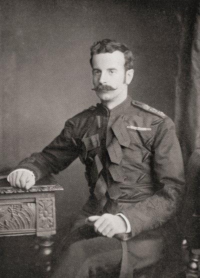 Teniente General Douglas Mackinnon Baillie Hamilton Cochrane, 12º Conde de Dundonald, del libro South Africa and the Transvaal War por Louis Creswicke, pub. 1900 de Unknown