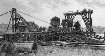 La construcción del puente Mirabeau en París (1893): el puente de servicio (de una fotografía). Grabado en "La Nature: revue des sciences et de leurs applications aux arts et a l