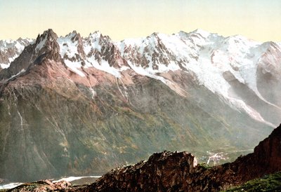 Vista del Mont Blanc: La cadena del Mont Blanc alrededor de 1890 de Unknown artist