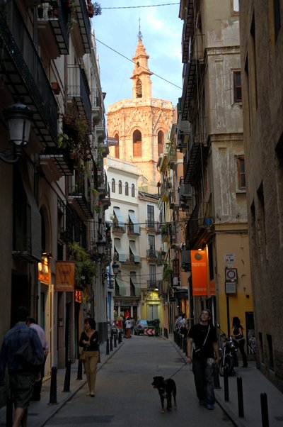 Vista de la torre de la catedral conocida como El Miguelete de Unknown artist