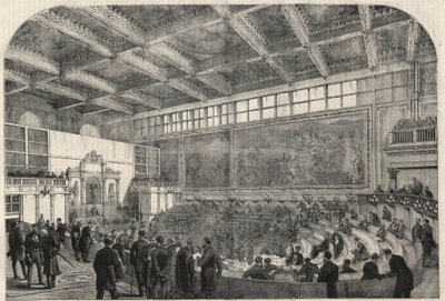 Vista de la sala de diputados en el Palazzo Vecchio en Florencia, Italia. Grabado en “L