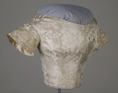 Cuerpo del vestido de novia (vista oblicua frontal) de Unknown artist