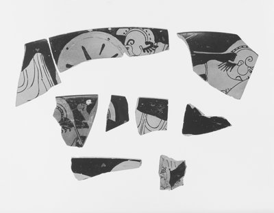 Fragmento de kylix de figura roja ática de Unknown artist