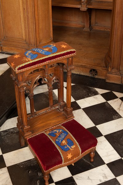 Mobiliario, Asiento de asistentes, Prie-Dieu tapicería, segunda mitad del siglo XIX de Unknown artist