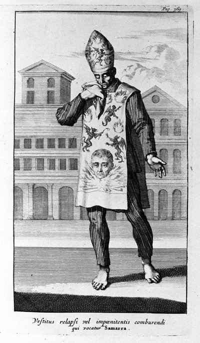 Inquisición. La vestimenta de Samarra que usaban los penitentes. Grabado de la Historia de la Inquisición, Ámsterdam 1692 de Unknown artist