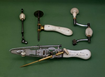 Instrumentos de cirugía del siglo XVIII de Unknown artist