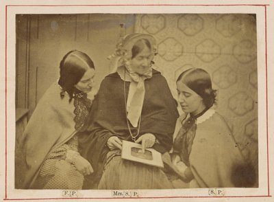 [Sra. Stanley Percival e hijas] de Unknown artist