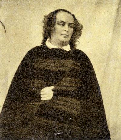 Sra. Victor Hugo, aún vestida de negro desde la muerte de su hija Leopoldine de Unknown artist