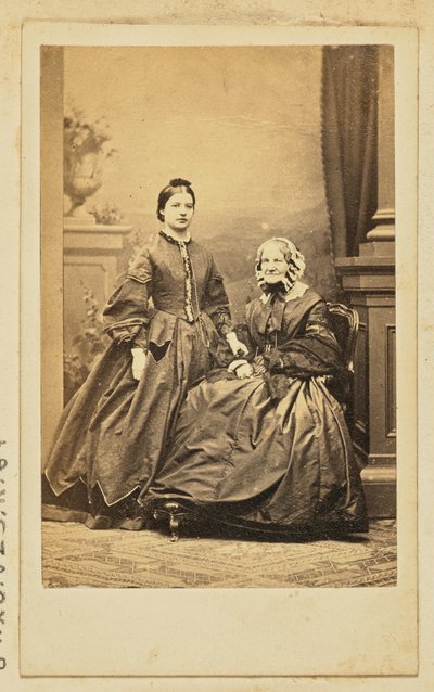 [Retrato de dos mujeres] de Unknown artist