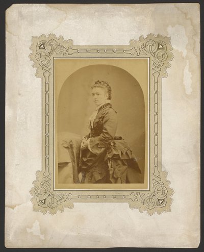[Retrato de mujer joven] de Unknown artist
