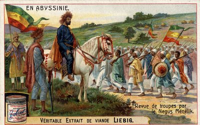El Emperador de Abisinia, el “Negus” Menelik II (1844-1913) revisa sus tropas. Cromolitografía del siglo XIX de Unknown artist