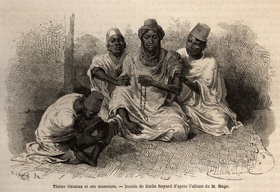 Tierno Ousman, de la tribu Toucouleur, jefe del pueblo de Guemmou Koura (Mali), sosteniendo un rosario musulmán con grandes granos, recitando sus oraciones, mientras sus masajistas le masajean la espalda y las piernas. Grabado para ilustrar el viaje al Sud de Unknown artist