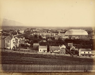 [Vista del Tabernáculo de Salt Lake y la ciudad] de Unknown artist